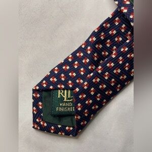 Ralph LaurenTie LAUREN 100% SILK Hand Made USA AUTHENTIC Blue, Red white Luxury